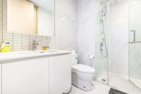 Studio dans le Condo à Watthana, Bangkok, Thaïlande  № 159595 - photo 4