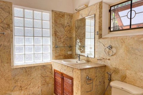 Villa in Kathu, Thailand 3 bedrooms № 159596 - photo 23