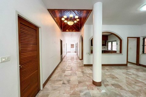 Villa in Kathu, Thailand 3 bedrooms № 159596 - photo 15