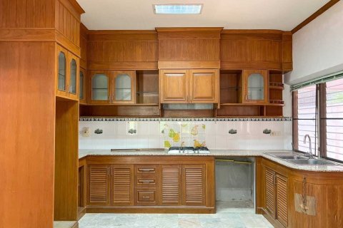 Villa in Kathu, Thailand 3 bedrooms № 159596 - photo 14