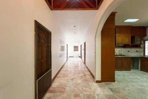 Villa in Kathu, Thailand 3 bedrooms № 159596 - photo 19