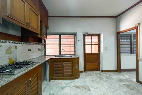 Villa in Kathu, Thailand 3 bedrooms № 159596 - photo 16