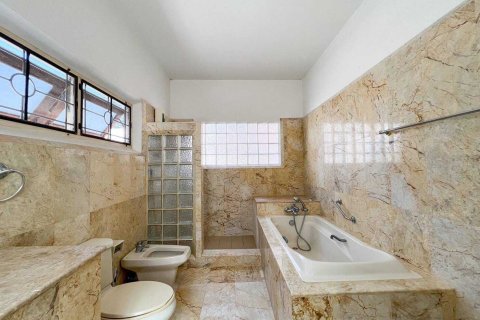 Villa in Kathu, Thailand 3 bedrooms № 159596 - photo 24