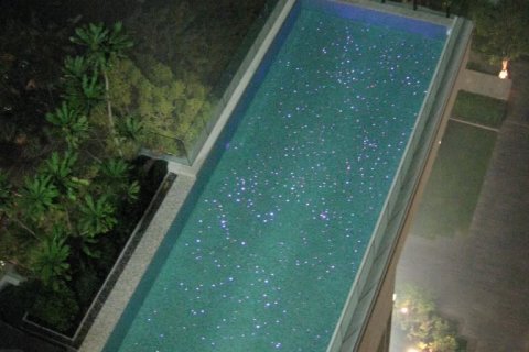 Кондоминиум с 2 спальнями в Бангкоке, Таиланд № 143186 - фото 13