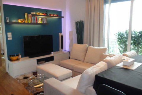 Кондоминиум с 2 спальнями в Бангкоке, Таиланд № 143186 - фото 1