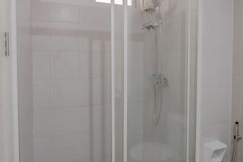 Condo in Bangkok, Thailand, 1 bedroom  № 143187 - photo 13