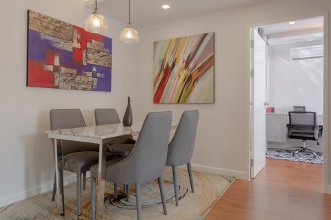 Condo in Bangkok, Thailand, 1 bedroom  № 143187 - photo 5