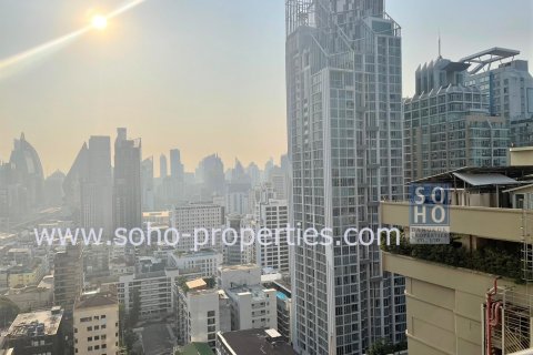 Condo in Bangkok, Thailand, 1 bedroom  № 143183 - photo 9