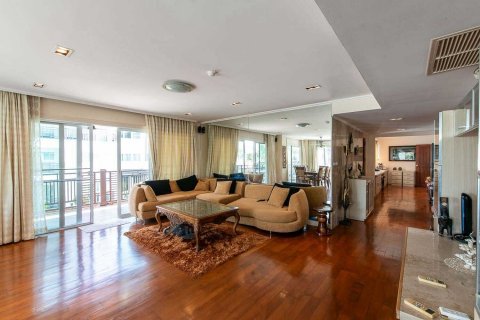 Кондоминиум с 3 спальнями в Ча-аме, Таиланд № 141181 - фото 4