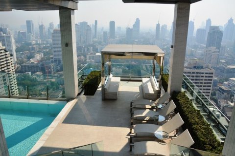 Condo in Watthana, Bangkok, Thailand, 2 bedrooms № 155215 - photo 12