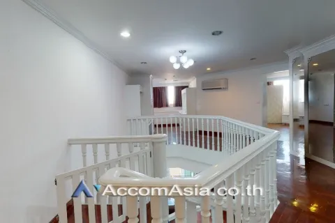 Duplex in Watthana, Bangkok, Thailand 3 Schlafzimmer № 215022 - Foto 2