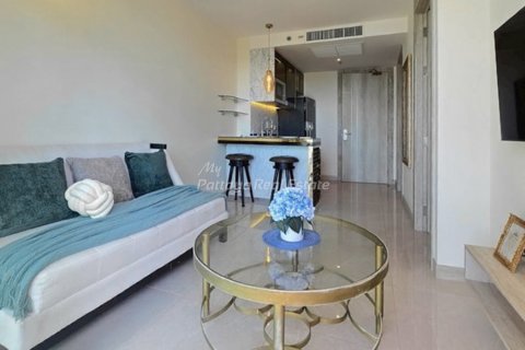 Condo in Bang Lamung, Thailand, 1 bedroom  № 157412 - photo 2