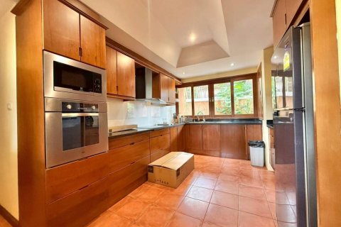 Вилла в Паттайе, Таиланд с 4 спальнями  № 172707 - фото 8