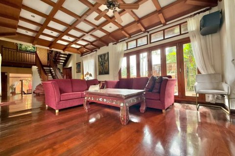 Вилла в Паттайе, Таиланд с 4 спальнями  № 172707 - фото 2