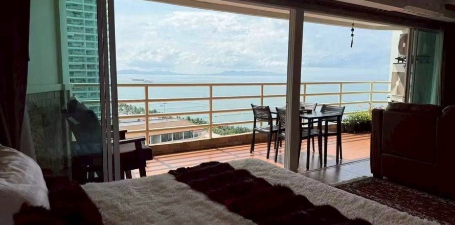 Studio in the Condo in Pattaya, Thailand  № 152829