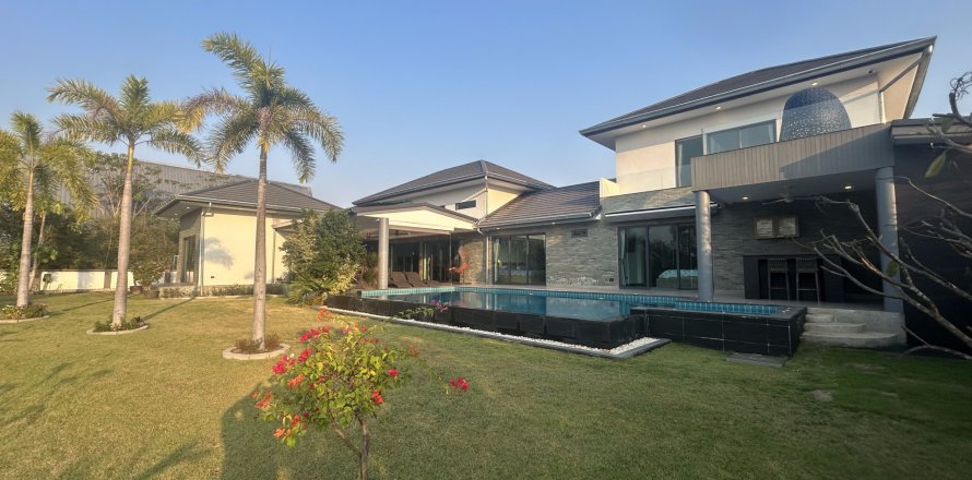 Вилла в Хуа Хине, Таиланд с 3 спальнями  № 162911