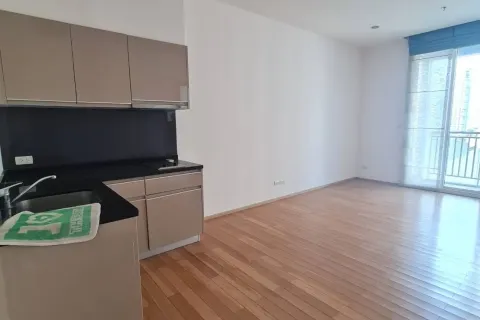 Studio dans le Condo à Watthana, Bangkok, Thaïlande  № 162909 - photo 4