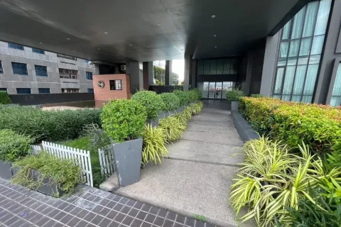 Studio in the Condo in Watthana, Bangkok, Thailand  № 162910 - photo 8