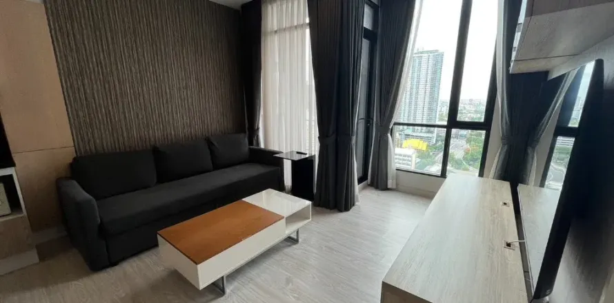 Studio in the Condo in Watthana, Bangkok, Thailand  № 162910