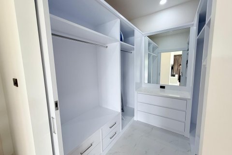 Villa à Hua Hin, Thaïlande 4 chambres № 162908 - photo 12