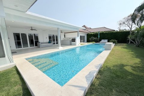 Villa à Hua Hin, Thaïlande 4 chambres № 162908