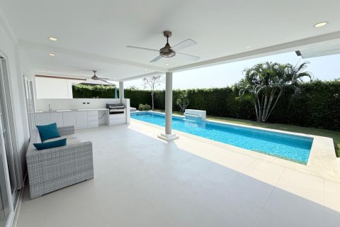 Villa à Hua Hin, Thaïlande 4 chambres № 162908 - photo 23