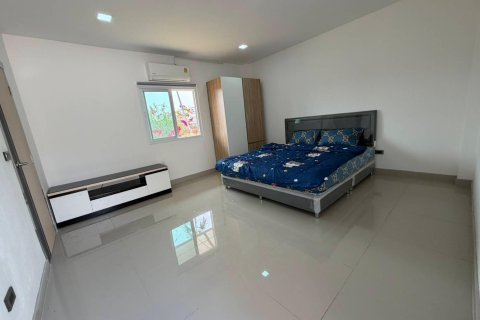 Villa in Pattaya, Thailand 6 bedrooms № 162905 - photo 8