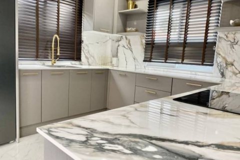 House in Pattaya, Thailand 5 bedrooms № 157787 - photo 14