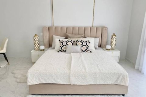 House in Pattaya, Thailand 5 bedrooms № 157787 - photo 22