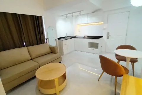 Condo à Phaya Thai, Bangkok, Thaïlande, 2 chambres  № 156191 - photo 2