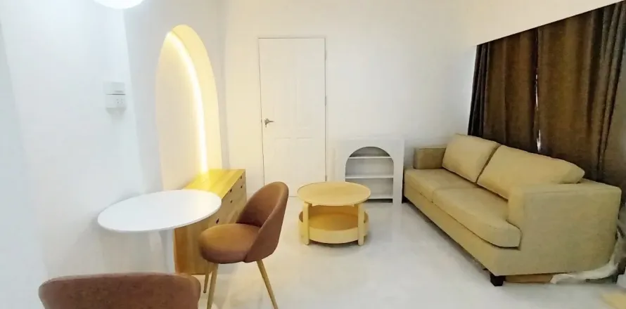 Condo à Phaya Thai, Bangkok, Thaïlande, 2 chambres  № 156191