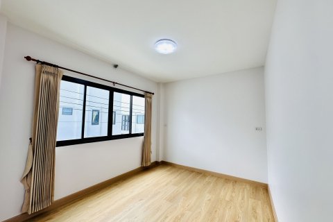 House in Chiang Mai, Thailand 4 bedrooms № 156196 - photo 7