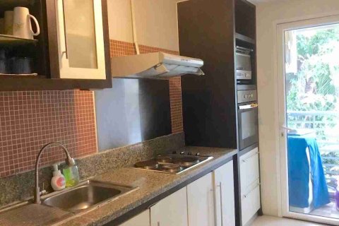 Condo in Bangkok, Thailand, 2 bedrooms № 183349 - photo 8