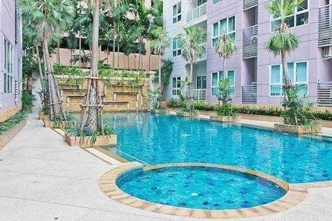 Condo in Bangkok, Thailand, 2 bedrooms № 183349 - photo 2