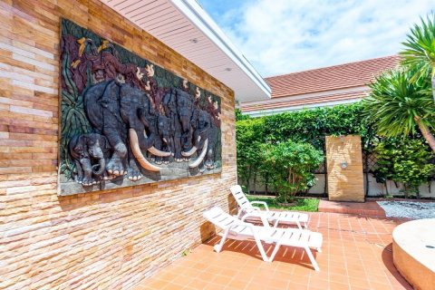 Villa in Hua Hin, Thailand 3 bedrooms № 168784 - photo 4