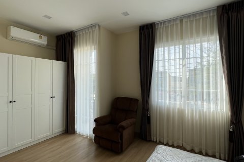 Townhouse in Nong Khaem, Bangkok, Thailand 4 bedrooms № 170833 - photo 6