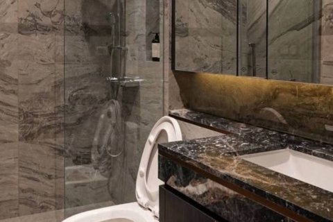 Condo in Bangkok, Thailand, 3 bedrooms  № 181126 - photo 11