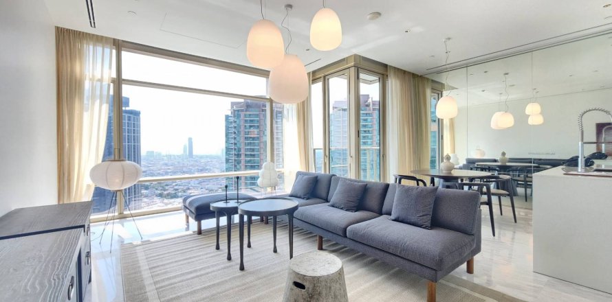 Condo in Bangkok, Thailand, 2 bedrooms  № 181123