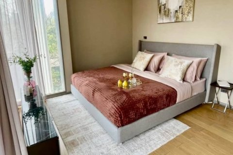 Condo in Bangkok, Thailand, 3 bedrooms  № 181128 - photo 14