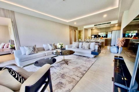 Condo in Bangkok, Thailand, 3 bedrooms  № 181128