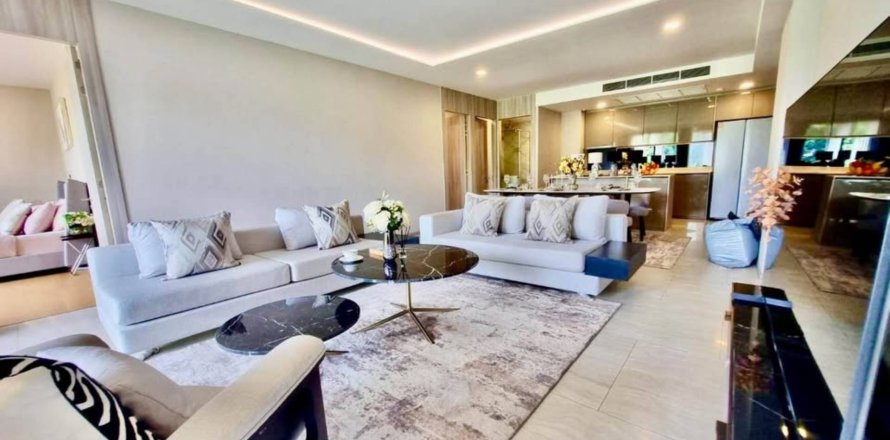 Condo in Bangkok, Thailand, 3 bedrooms  № 181128