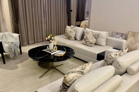Condo in Bangkok, Thailand, 3 bedrooms  № 181128 - photo 10