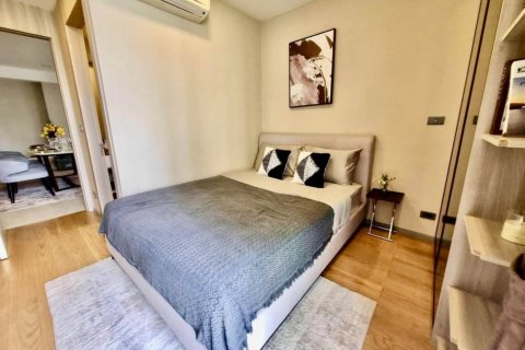Condo in Bangkok, Thailand, 3 bedrooms  № 181128 - photo 20