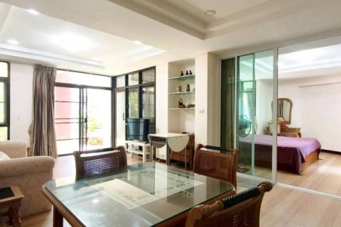 Condo in Pattaya, Thailand, 1 bedroom  № 172720 - photo 3