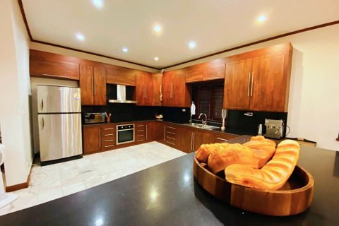 House in Hua Hin, Thailand 3 bedrooms № 168108 - photo 10