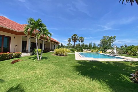 House in Hua Hin, Thailand 5 bedrooms № 168105 - photo 6