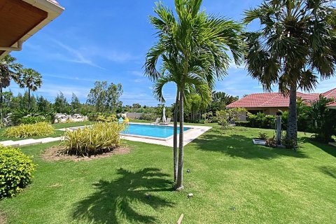 House in Hua Hin, Thailand 5 bedrooms № 168105 - photo 5