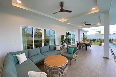 House in Hua Hin, Thailand 3 bedrooms № 168106 - photo 5