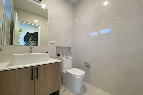 House in Hua Hin, Thailand 3 bedrooms № 168106 - photo 14