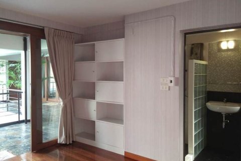 Maison à Bangkok, Thaïlande 5 chambres № 143944 - photo 8